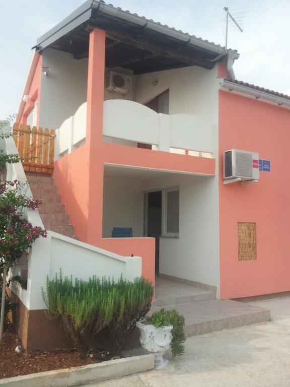 Apartments Marko Vir Exterior photo