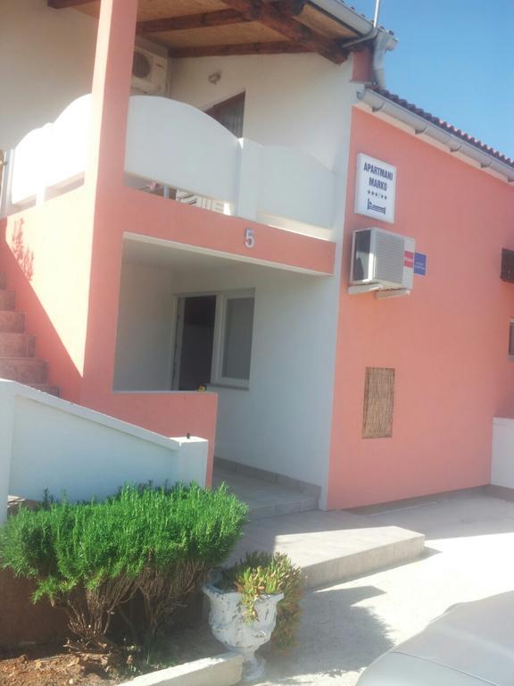 Apartments Marko Vir Exterior photo