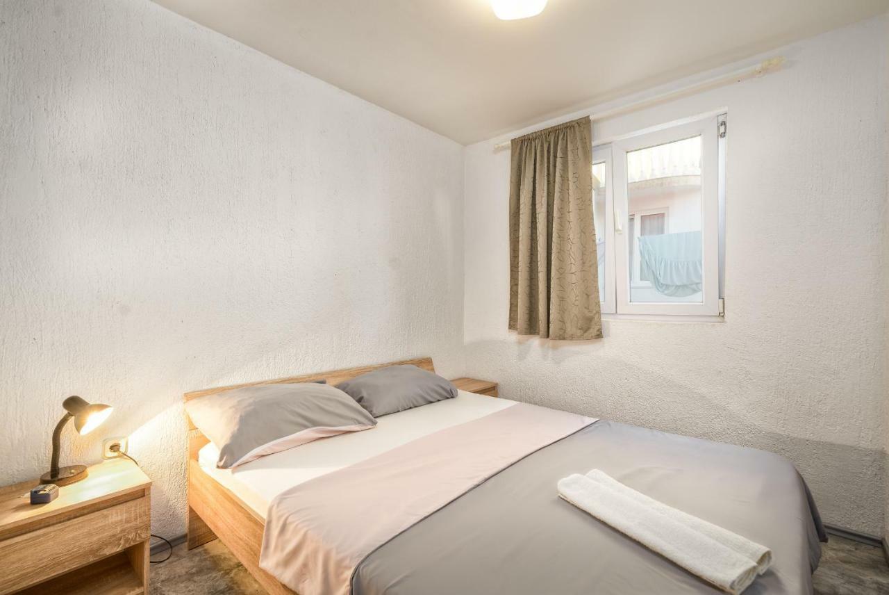 Apartments Marko Vir Exterior photo