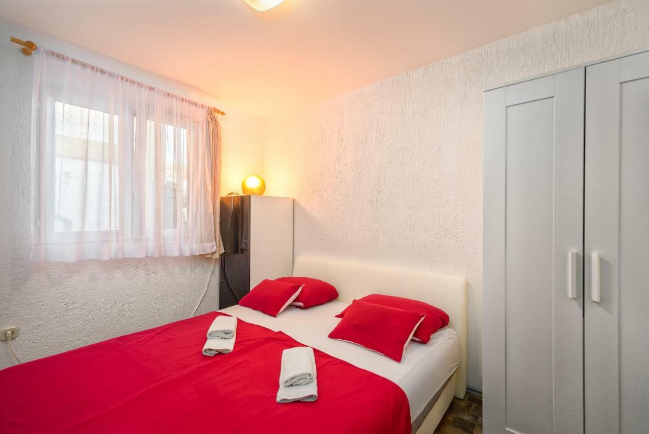 Apartments Marko Vir Exterior photo