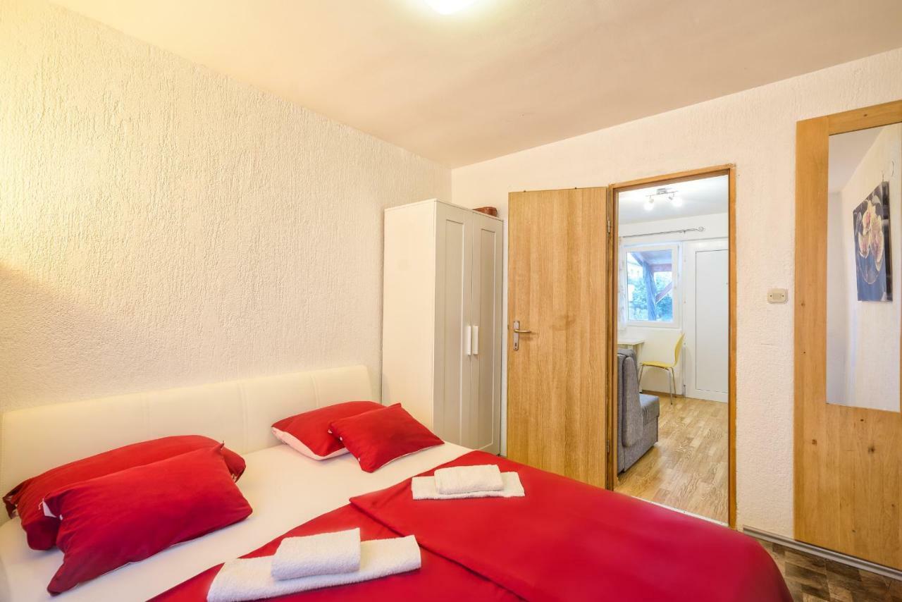 Apartments Marko Vir Exterior photo